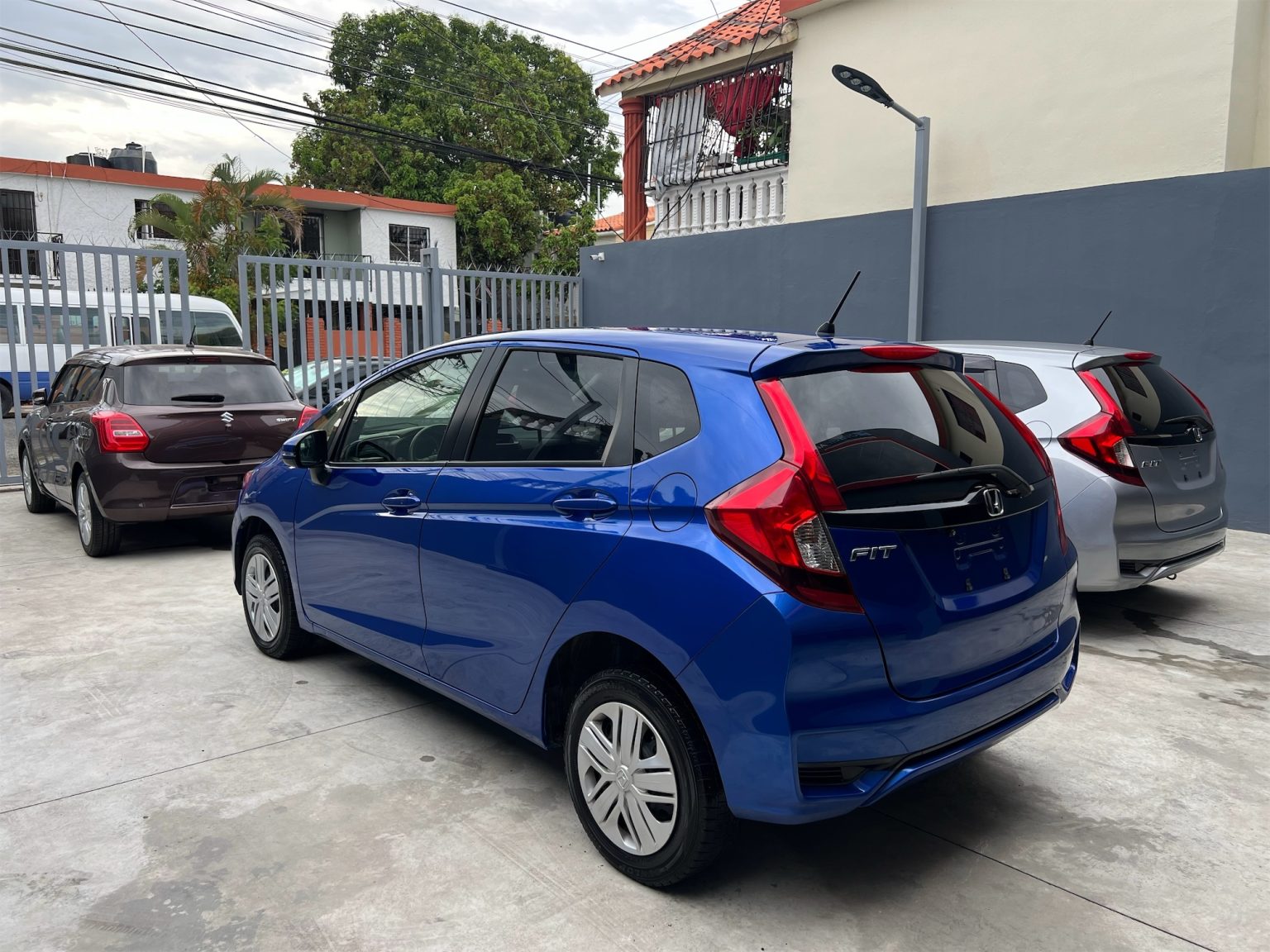 HONDA FIT 2020 CÁMARA DE REVERSA LLAVE INTELIGENTE RECIÉN IMPORTADO en República Dominicana
