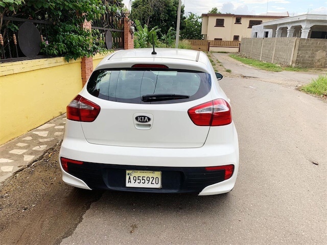 Kia Rio Lx 2016 entrega inmediata en República Dominicana