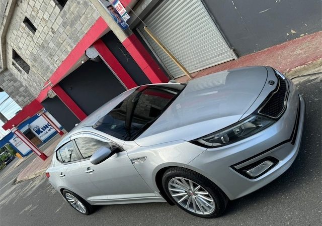 KIA K5 AÑO 2016 COMO NUEVO NÍTIDO en República Dominicana