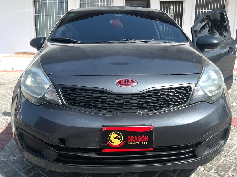 KIA K5 AÑO 2016 COMO NUEVO NÍTIDO en República Dominicana