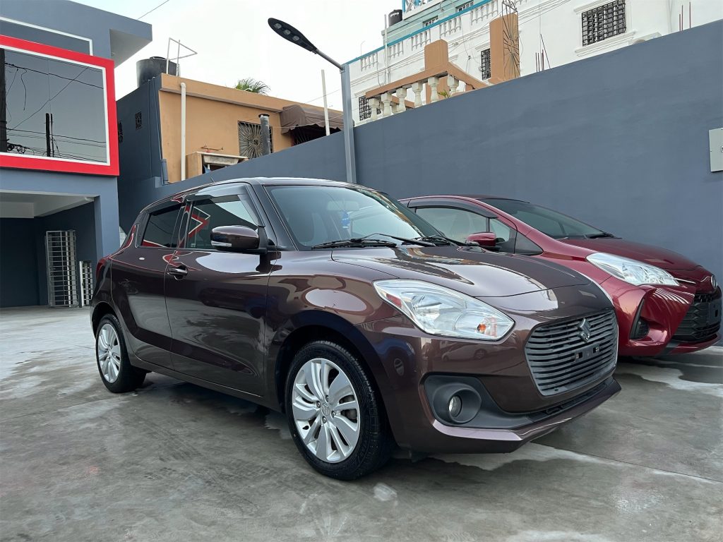 SUZUKI SWIFT 2018 FULL POWELL CÁMARA DE REVERSA RECIÉN IMPORTADO en República Dominicana