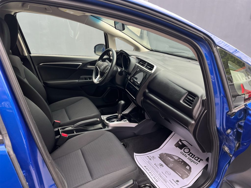 HONDA FIT 2020 CÁMARA DE REVERSA LLAVE INTELIGENTE RECIÉN IMPORTADO en República Dominicana