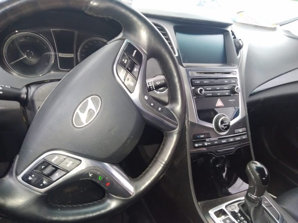 GRANDEUR 2017 NEGRODESDE:  670100 en República Dominicana