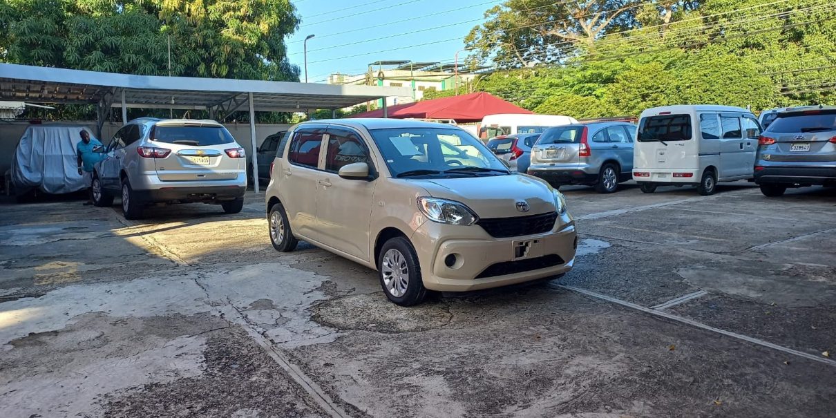 Daihatsu Mira 2018 En super oferta en República Dominicana