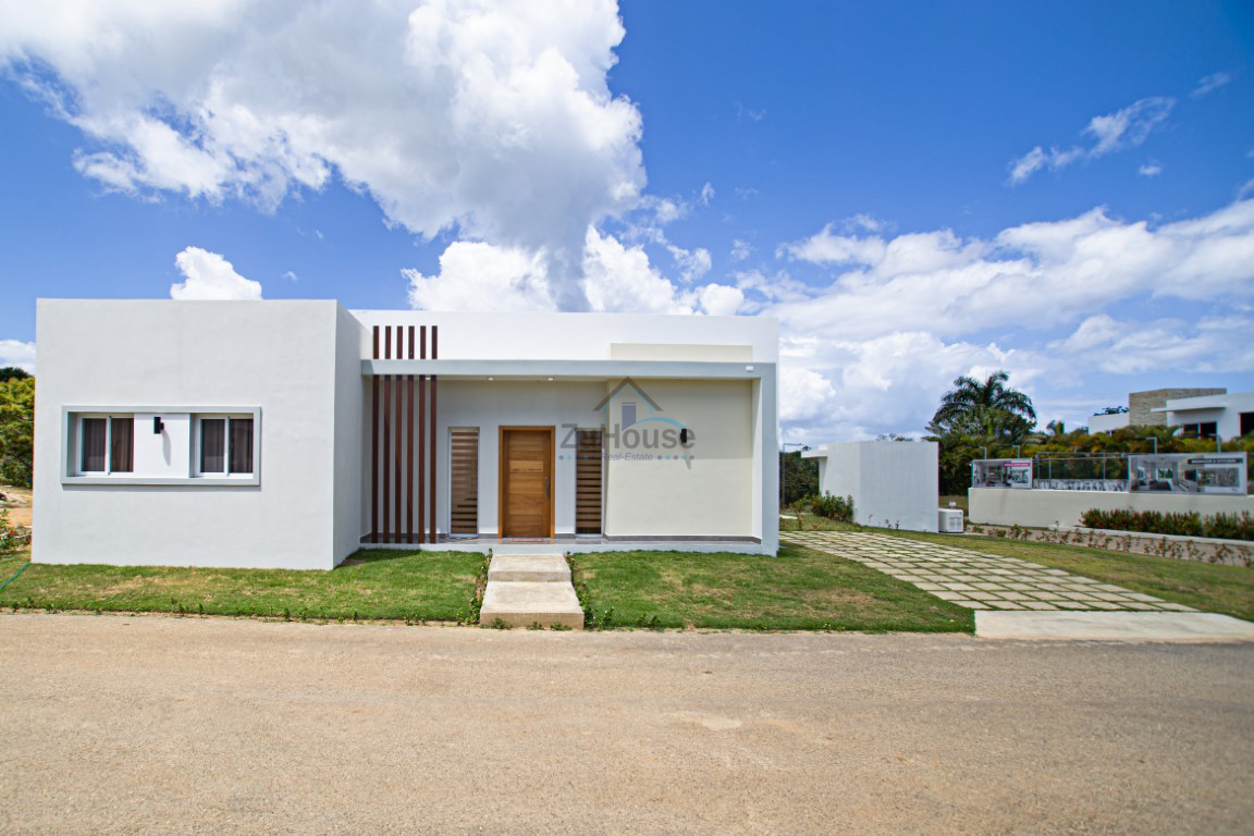 EN VENTA FINCA 98 TAREAS, YAMASA, RD en República Dominicana