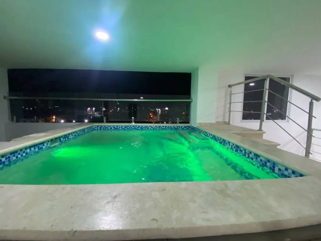 Espectacular Apartamento Amueblado En Piantini De 2 Habitaciones En Renta. en República Dominicana