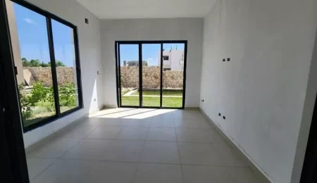 Apartamento En Villa Marina En Venta, Proximo Carrefour Y Sectores Como Colina De Los Rios, Colina Del Seminario, Los Rios, Gala en República Dominicana
