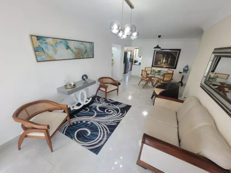 V36.- Piantini .-148 Mts. 2 Habitaciones .- 2 Parqueaderos .-piscina .- Super Área Social .-saunas .-etc. en República Dominicana