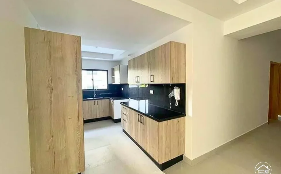 Vendo Pequeño Apartamento En Malecón Center en República Dominicana