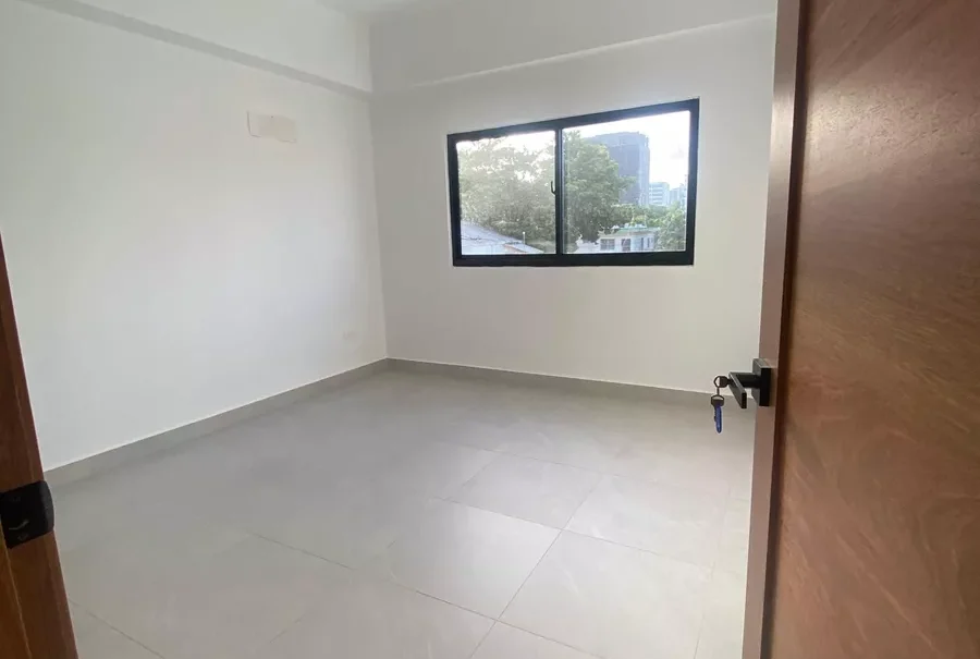 Piantini Apto. Amueblado C/terraza 2do. Nivel 1 Hab, 1 Baño 1 Parqueo en República Dominicana