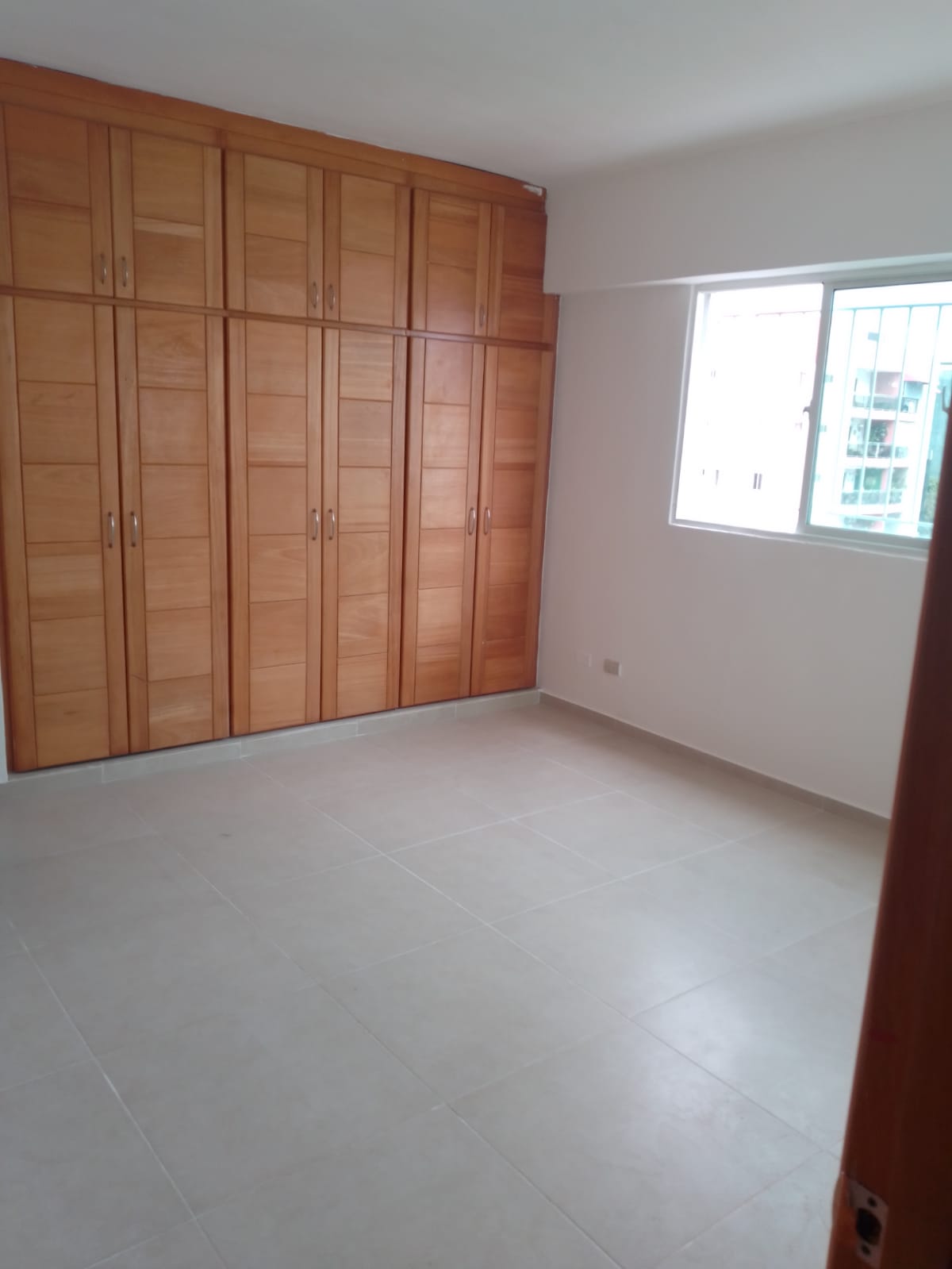 Apartamento En Venta 4to Nivel Con Cuarto De Servicio Y Azotea Exclusiva Wpa54 en República Dominicana