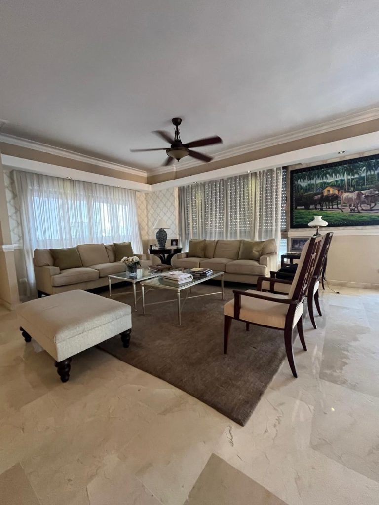 En Alquiler Apartamento Amueblado en Piantini, , Santo Domingo. en República Dominicana