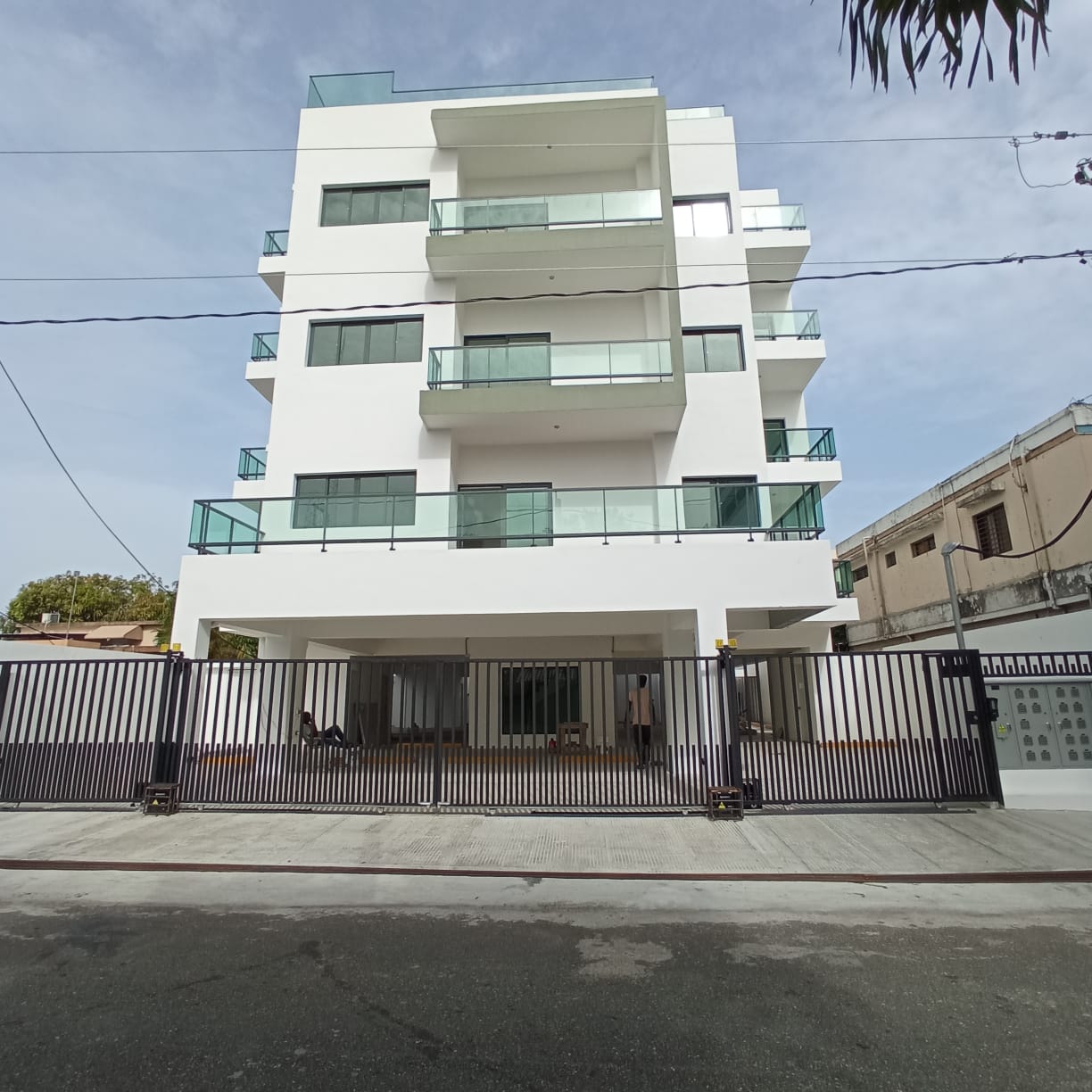 Apartamento en venta 1 Habitación en Miraflores, cerca de la Universidad Unibe en República Dominicana