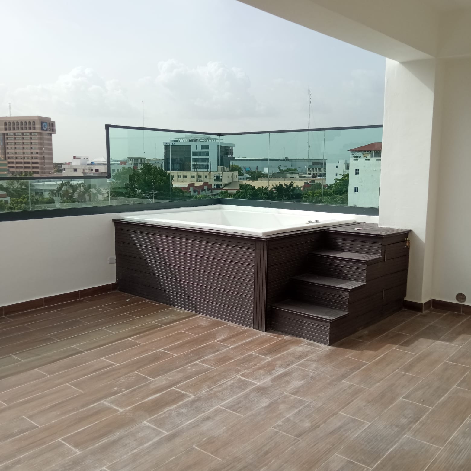 Apartamento en venta 1 Habitación en Miraflores, cerca de la Universidad Unibe en República Dominicana