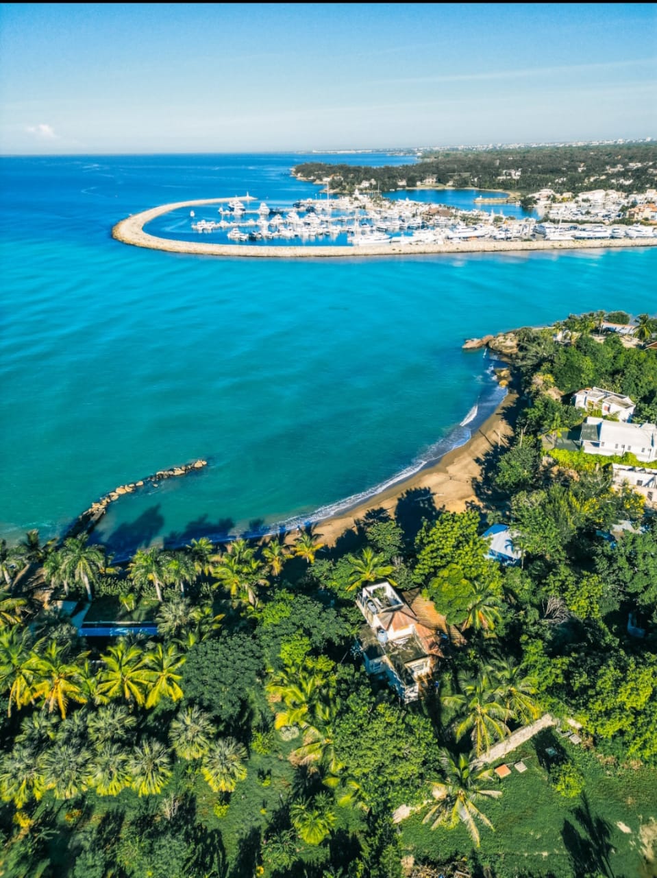 Vendo terreno frente a la playa en Boca de Chavón, La Romana. en República Dominicana