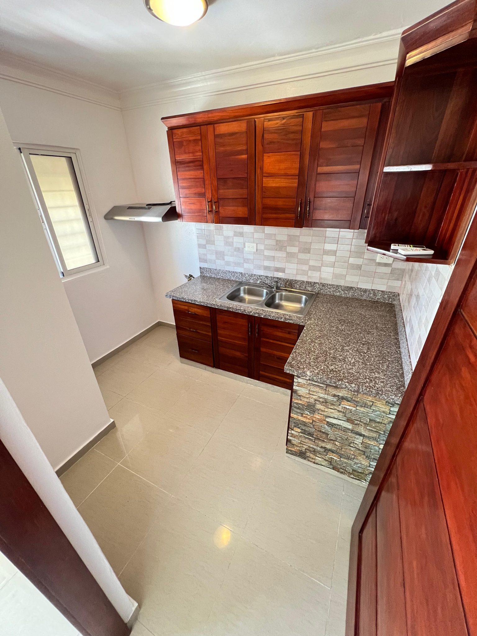 Amplios Lotes de Terrenos en la Playa, Solares en la Ciudad y Fincas en el Campo!! en República Dominicana